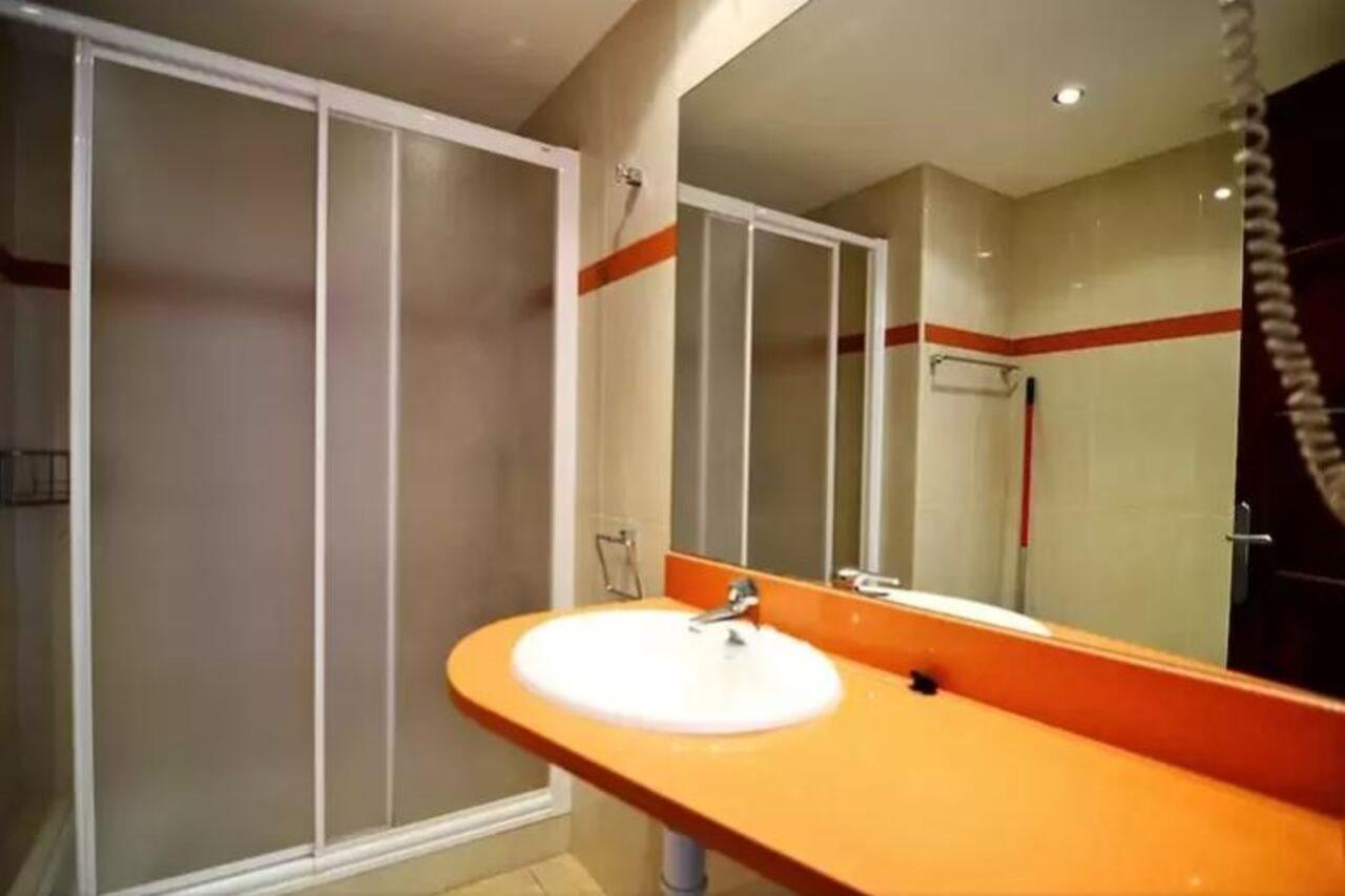 Nautic Apartment Torroella De Montgri Exterior photo